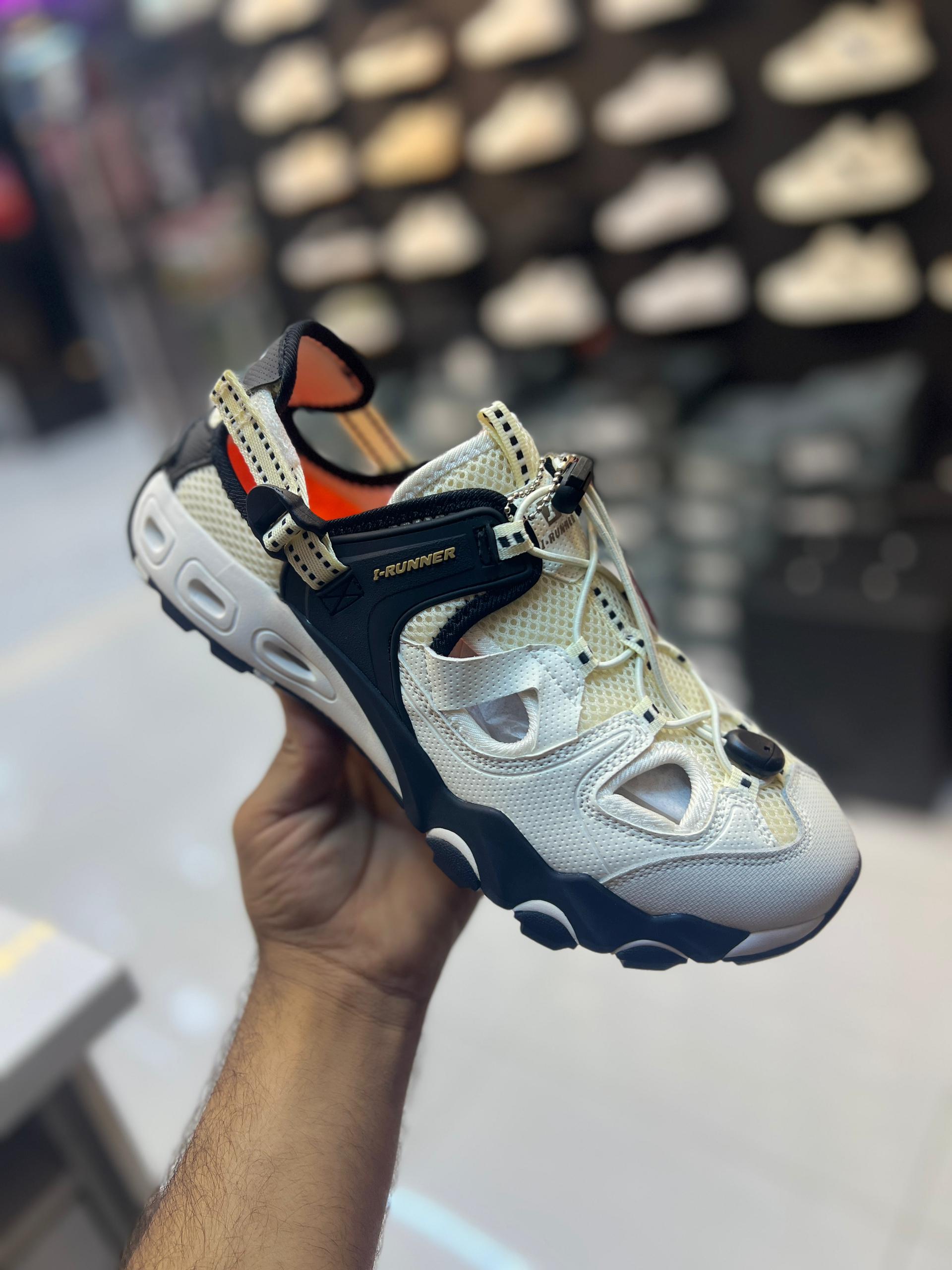 صندل مردانه اورجینال برند ای‌رانر irunner بسیار مقاوم مناسب طبیعت گردی