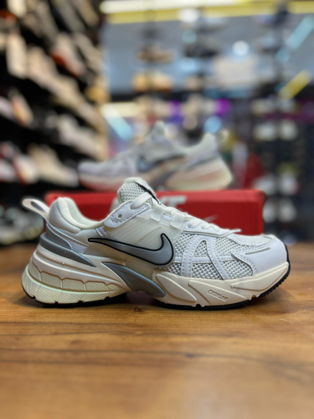 Nike v2k