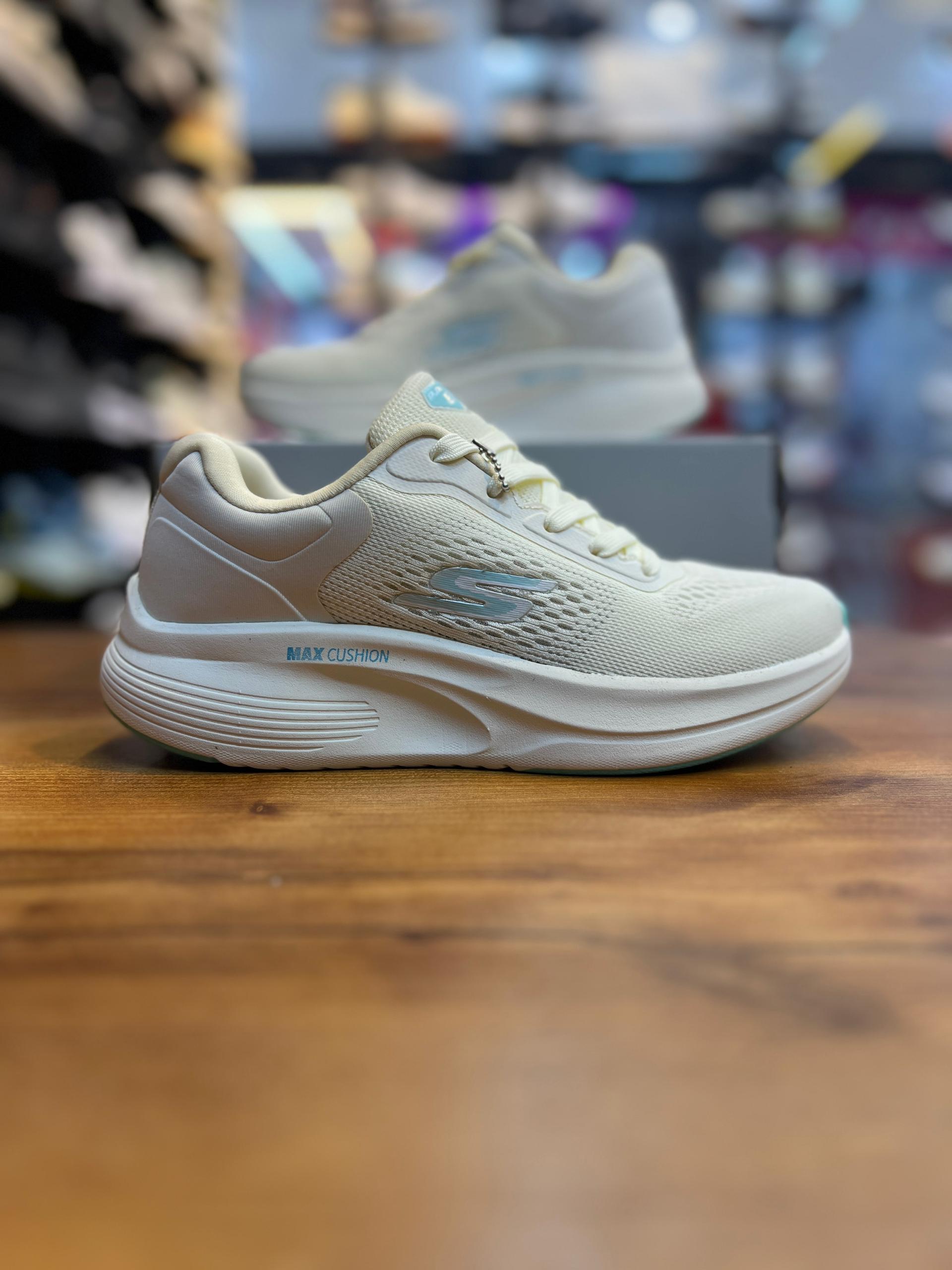 کفش اسکیچرز پیاده روی ۲۰۲۵ ویتنامی