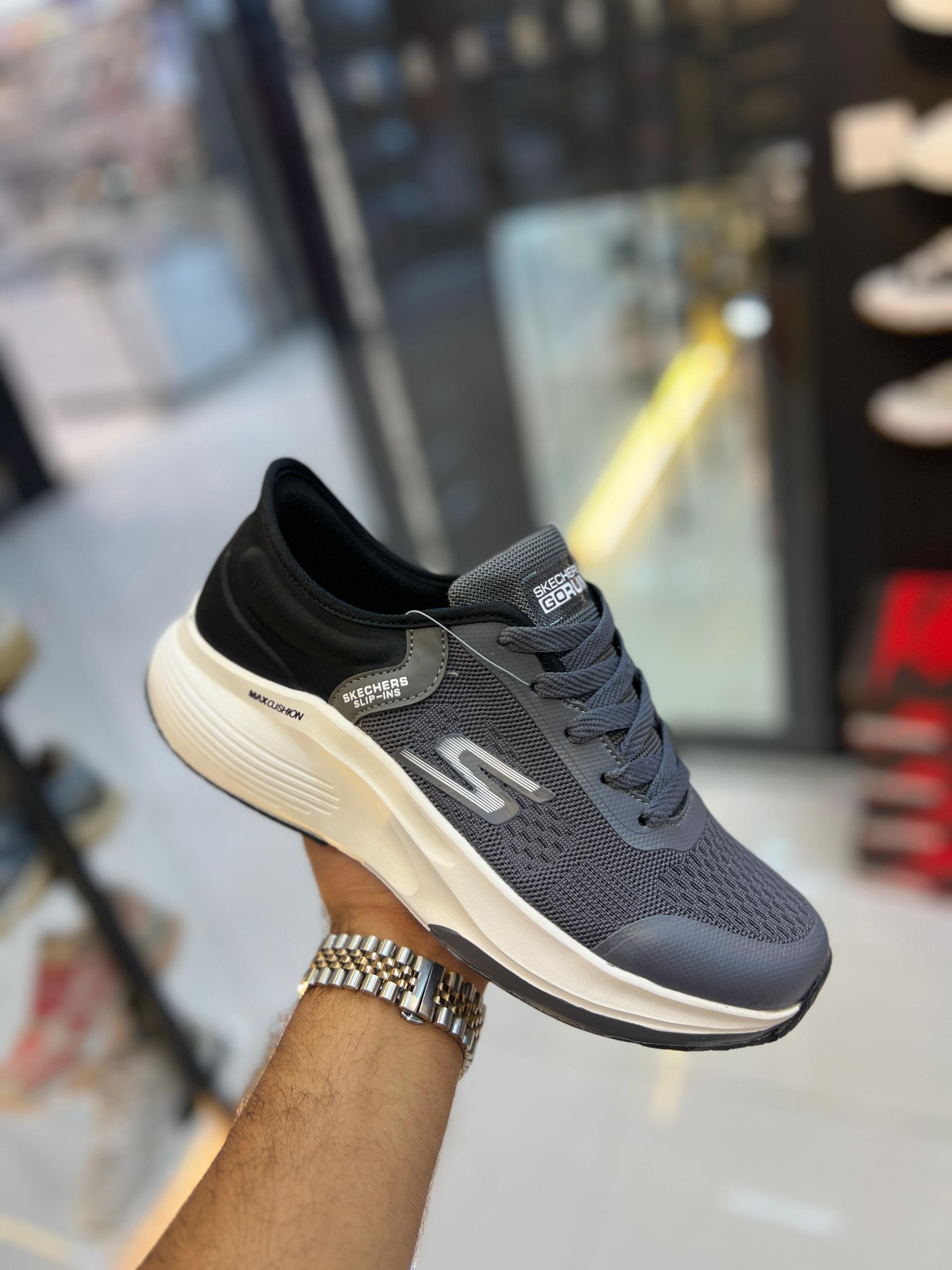 اسکچرز بدون پاشنه کش