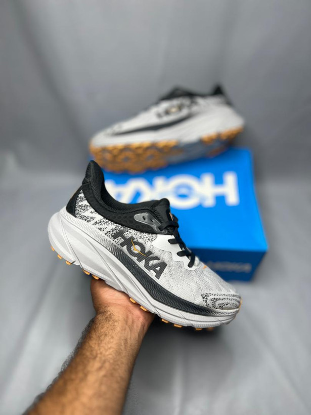 هوکا چلنجر سون