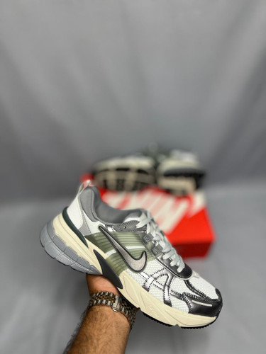 نایک وی تو کی