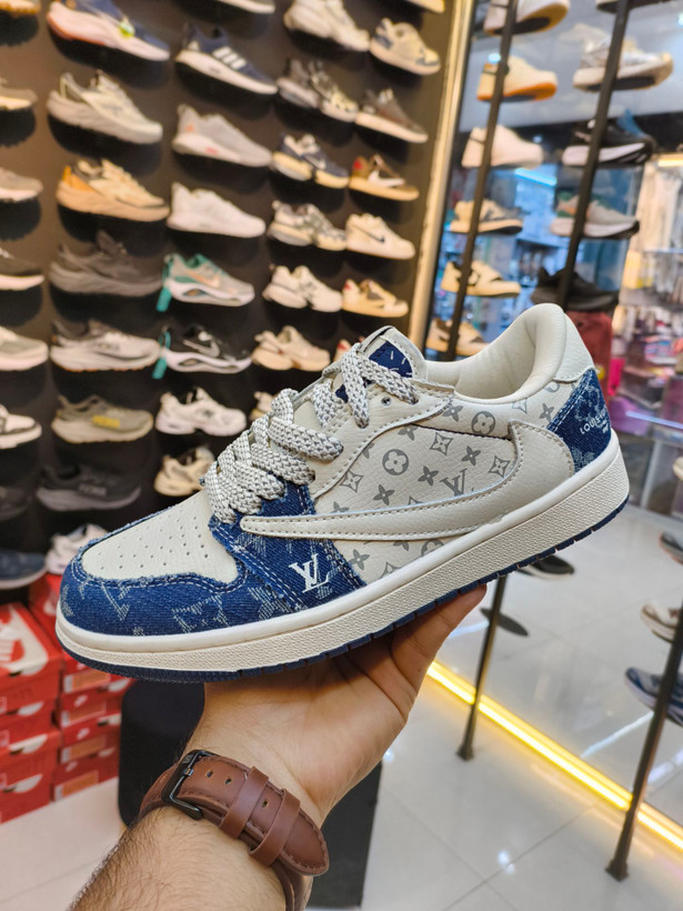 کتونی تراویس زنانه